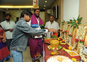 Paanipoori Movie Opening Stills photo 12
