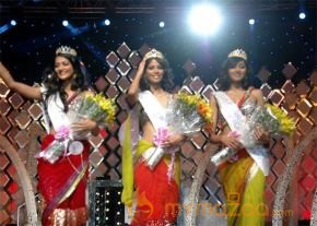 Pantaloons Femina Miss India South 2010  photo 44