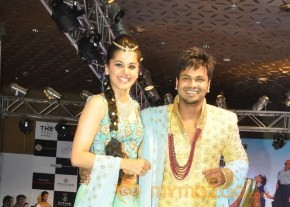 Passionate Foundation Fashion Show Photos photo 14
