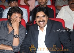 Pawan Kalyan At Attarintiki Daredi Audio Launch Photos photo 6