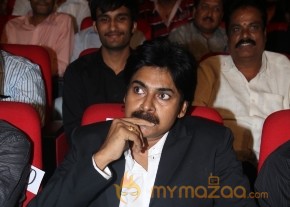 Pawan Kalyan At Attarintiki Daredi Audio Launch Photos photo 12