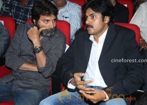 Pawan Kalyan At Attarintiki Daredi Audio Launch Photos photo 30