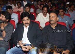 Pawan Kalyan At Attarintiki Daredi Audio Launch Photos photo 7