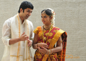 Pelli Pusthakam Movie Stills photo 4