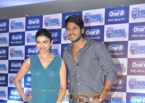  Prachi Desai & Sundeep Kishan Oral B Event  photo 43