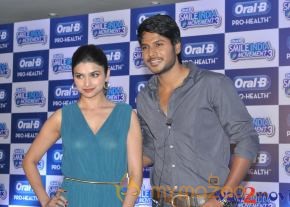  Prachi Desai & Sundeep Kishan Oral B Event  photo 13