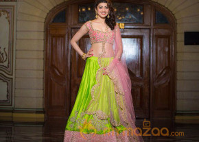 Pranitha Subhash At Brahmotsavam Audio Launch photo 8