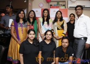 Priyamani Launch Lakme Salon   photo 31