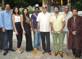 Q movie Launch Photos photo 25