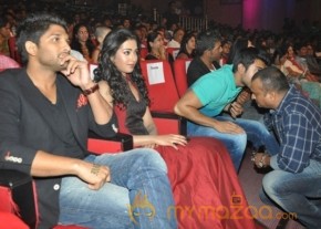 Ram Charan at Iddarammayilatho Audio Launch photo 8