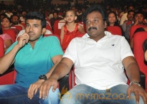 Ram Charan at Iddarammayilatho Audio Launch photo 3