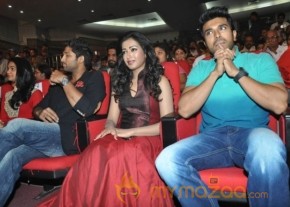 Ram Charan at Iddarammayilatho Audio Launch photo 4
