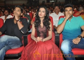 Ram Charan at Iddarammayilatho Audio Launch photo 18