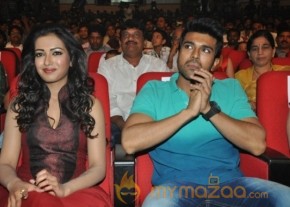 Ram Charan at Iddarammayilatho Audio Launch photo 2