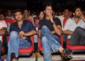 Ram Charan At Yamudiki Mogudu Audio Launch Pics photo 43