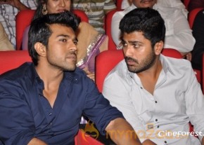 Ram Charan At Yamudiki Mogudu Audio Launch Pics photo 27