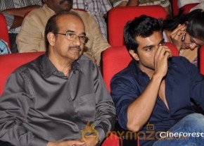 Ram Charan At Yamudiki Mogudu Audio Launch Pics photo 58