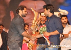 Ram Charan At Yamudiki Mogudu Audio Launch Pics photo 46