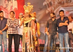 Ram Charan At Yamudiki Mogudu Audio Launch Pics photo 49