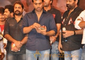 Ram Charan At Yamudiki Mogudu Audio Launch Pics photo 8
