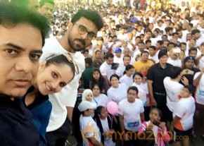 Ram Charan Flagged off Hyderabad 10K Run in Hyderabad photo 2