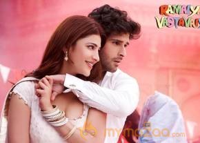 Ramaiya Vastavaiya Movie Latest Stills photo 2