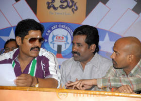 Real Star Srihari at James Talent Hunt Logo Launch Photos photo 12