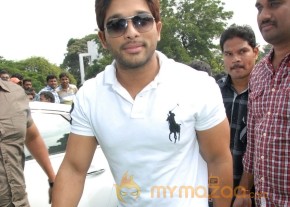Sai Dharam Tej New Movie Launch Stills photo 67