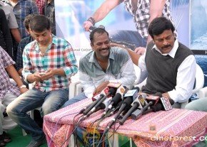 Sai Dharam Tej New Movie Launch Stills photo 136