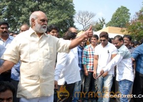Sai Dharam Tej New Movie Launch Stills photo 64