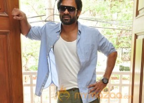  Sai Dharam Tej Supreme Interview Pics photo 7