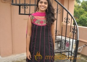 Samatha Latest Photo Gallery photo 17