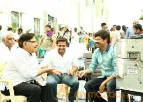 Sarrainodu Movie Working Stills photo 3