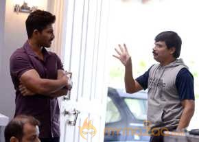 Sarrainodu Movie Working Stills