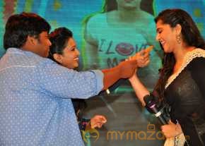 Size Zero Movie Audio Launch photo 15