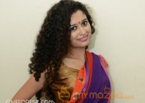 Soumya Sukumar Stills in Saree photo 29