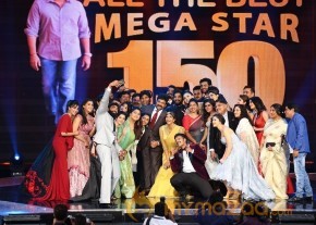 South India Celebrities at SIIMA 2016 Awards photo 26