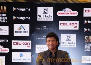 South India Celebrities at SIIMA 2016 Awards photo 37