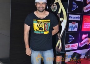South Stars At SIIMA Awards 2013 photo 11
