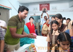 Sunil Birthday Celebrations At Devnar Blind School  photo 51