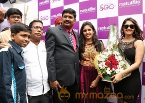 Surabhi at Naturals Franchise Salon Opening photo 13