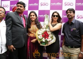 Surabhi at Naturals Franchise Salon Opening photo 28