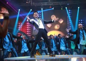 Surya in Singam Movie New Photos photo 3