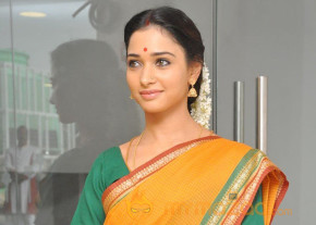 Tamanna Abhinetri First Look Stils Launch Pics photo 29
