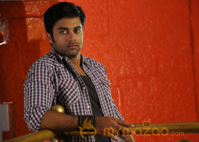 Telugu movie-Vasool Raja Movie Stills photo 43