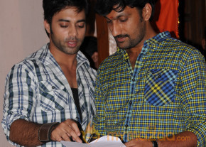 Telugu movie-Vasool Raja Movie Stills photo 9