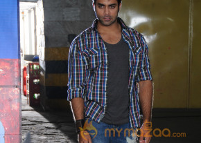Telugu movie-Vasool Raja Movie Stills photo 4