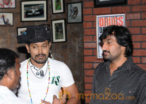 Telugu movie-Vasool Raja Movie Stills photo 86
