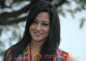 Telugu movie-Vasool Raja Movie Stills photo 59