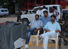 Telugu movie-Vasool Raja Movie Stills photo 56